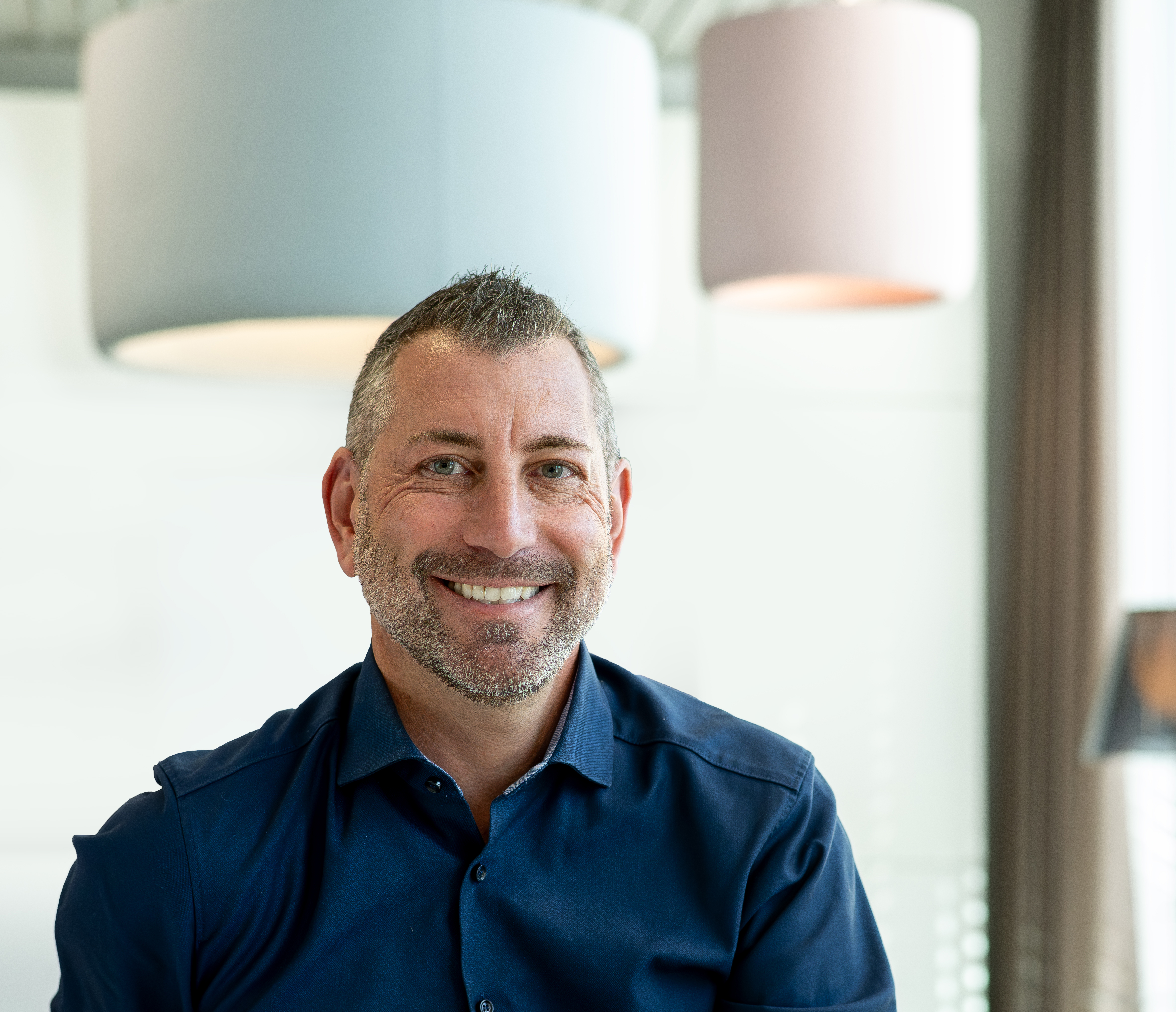 Interview mit David Tramaux, Präsident SwissAccounting Suisse Romande Der «grosse Bruder» als Vorbild – Milizsystem trifft Gelassenheit